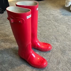 Hunter Tall Red Glossy Rain boots Size 9
